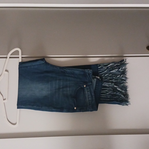 Jeans - Picture 2 of 2